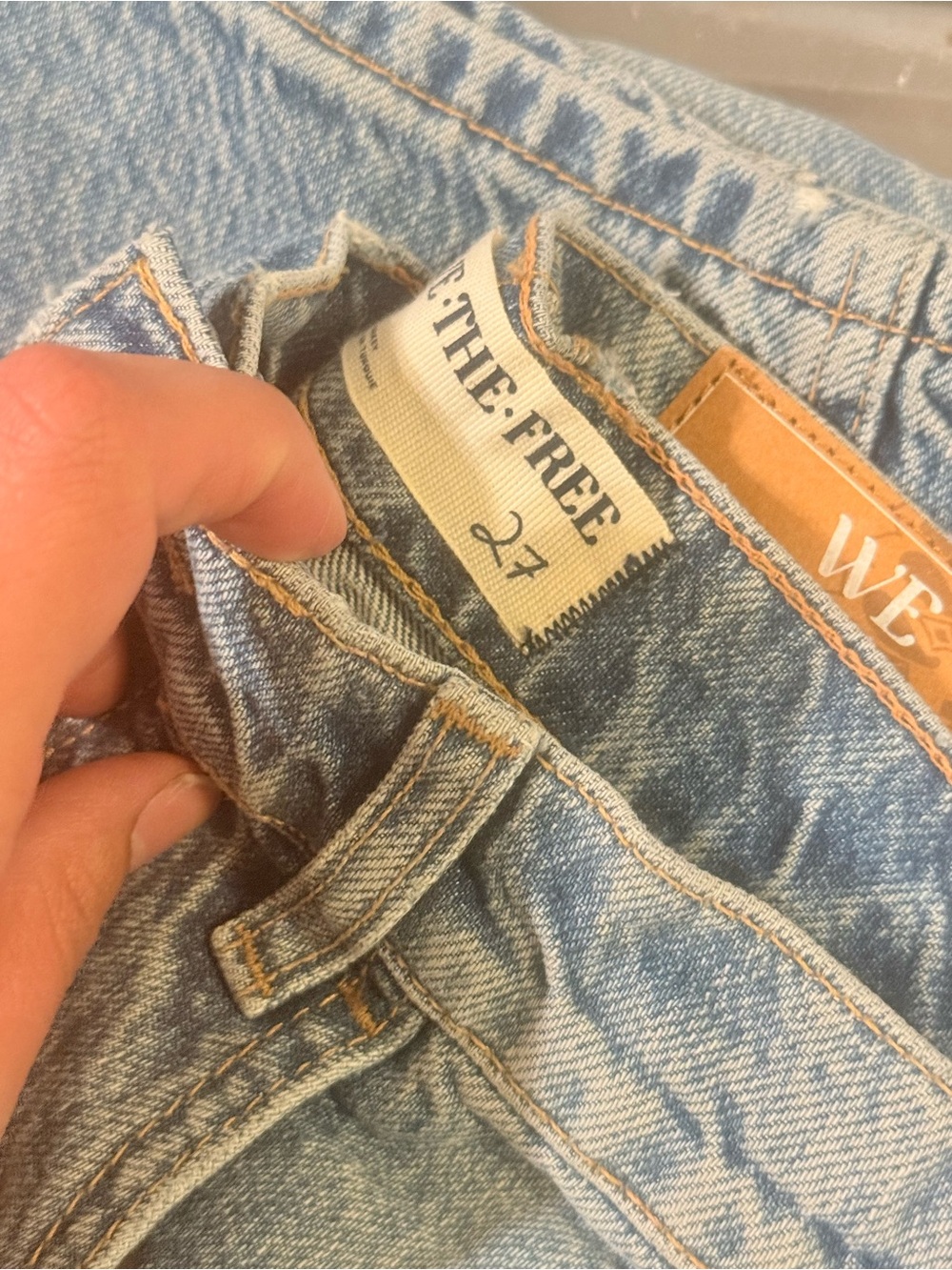 We The Free Good-luck Shadow Patch Heart Barrel Jeans - Picture 5 of 5